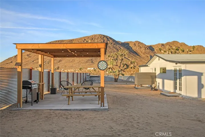 59228 Applegate Way, Landers, California 92285