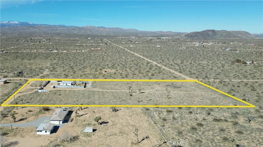 59228 Applegate Way, Landers, California 92285