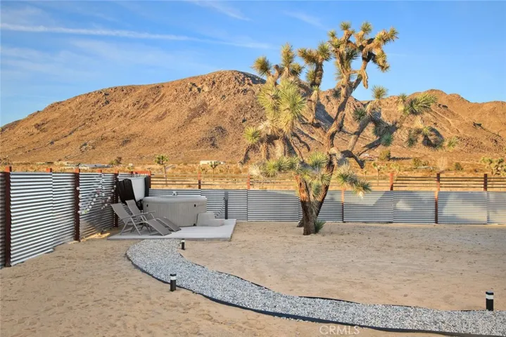 59228 Applegate Way, Landers, California 92285