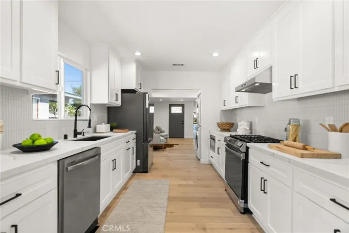 12301 Ramona Avenue, Hawthorne, California 90250