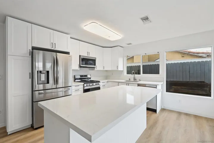7786 Hemphill Dr, San Diego, California 92126