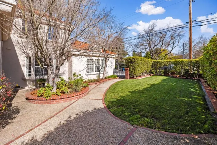 3520 Ross Road, Palo Alto, California 94303