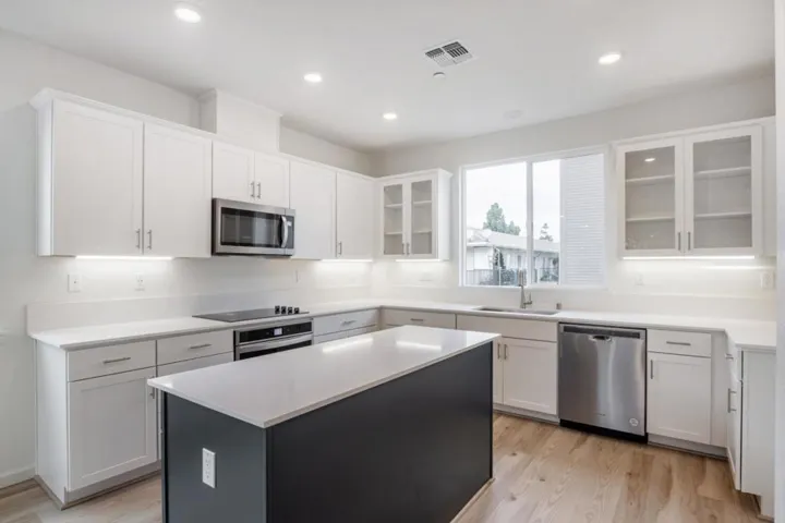 29743 Hansen Street, Hayward, California 94544