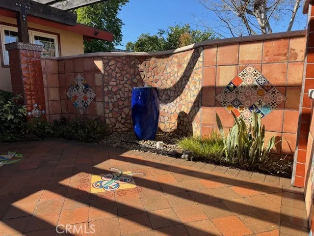 880 Dennis Avenue, Simi Valley, California 93065