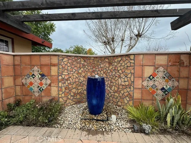 880 Dennis Avenue, Simi Valley, California 93065