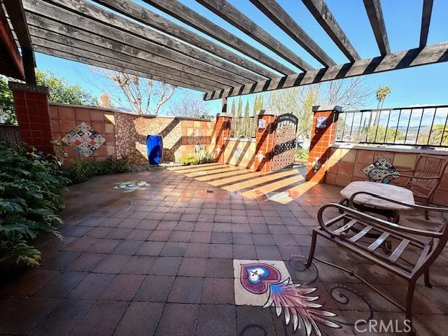 880 Dennis Avenue, Simi Valley, California 93065