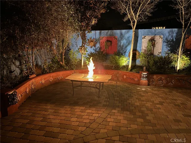 880 Dennis Avenue, Simi Valley, California 93065