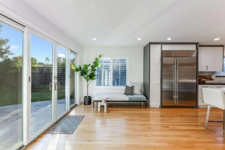735 Sleeper Avenue, Mountain View, California 94040