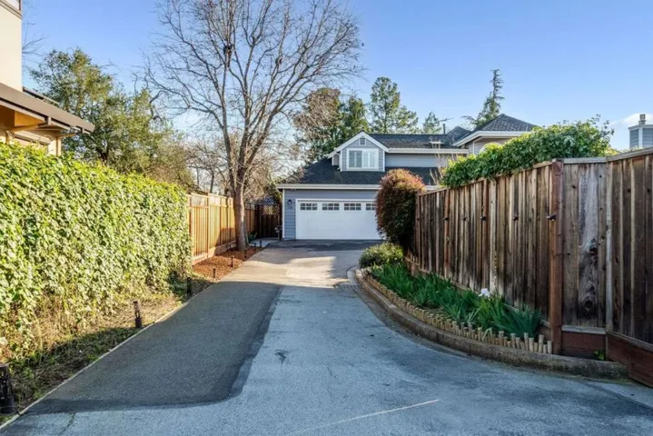 735 Sleeper Avenue, Mountain View, California 94040
