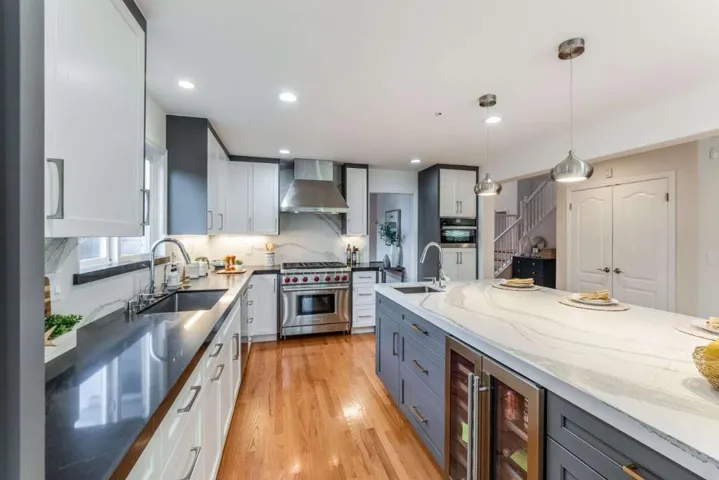 735 Sleeper Avenue, Mountain View, California 94040