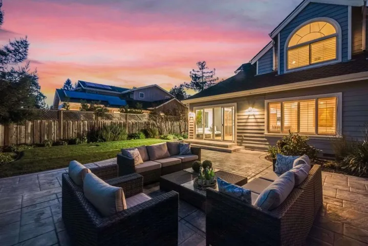 735 Sleeper Avenue, Mountain View, California 94040