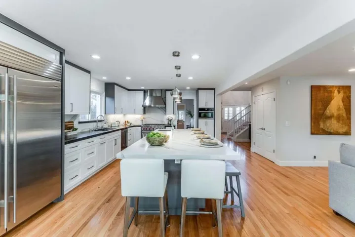 735 Sleeper Avenue, Mountain View, California 94040