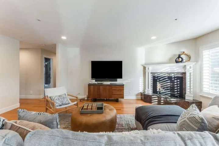 735 Sleeper Avenue, Mountain View, California 94040