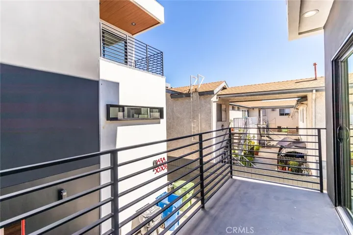 5636 Woodman Avenue 1/2, Van Nuys, California 90401