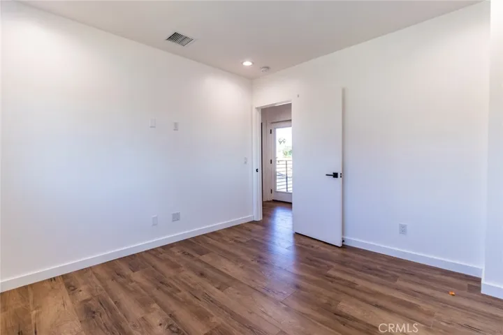 5636 Woodman Avenue 1/2, Van Nuys, California 90401