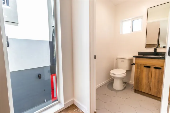 5636 Woodman Avenue 1/2, Van Nuys, California 90401