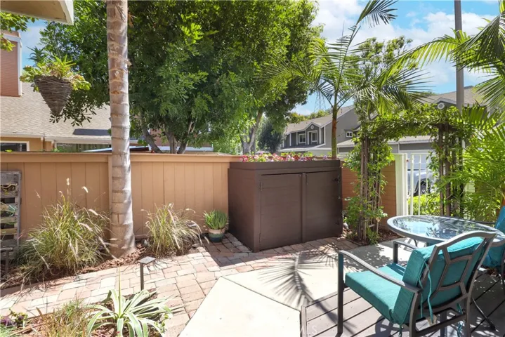 56 Sandalwood 107, Aliso Viejo, California 92656