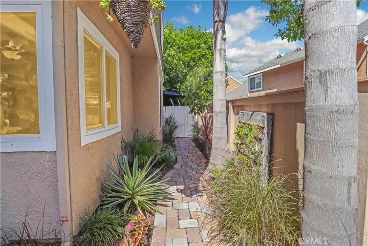 56 Sandalwood 107, Aliso Viejo, California 92656