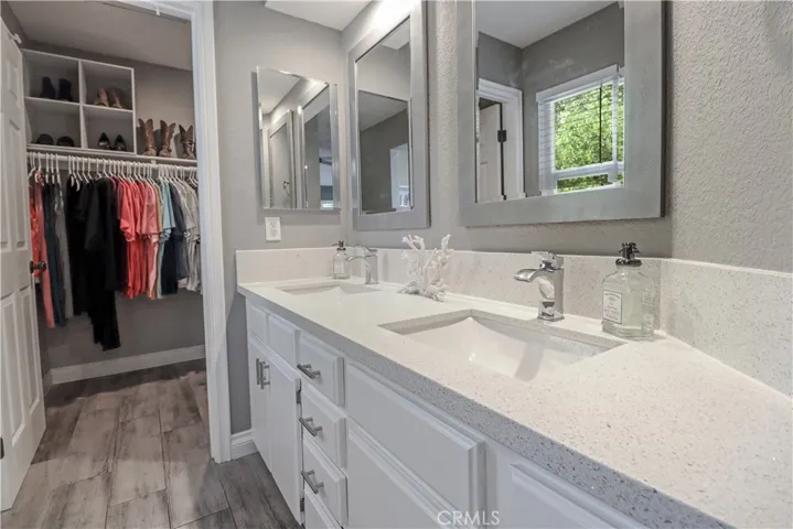 56 Sandalwood 107, Aliso Viejo, California 92656
