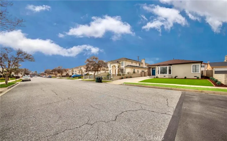 Walking Distance to Valley Blvd