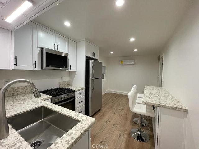 22331 Vanowen Street Unit A, Canoga Park, California 91303
