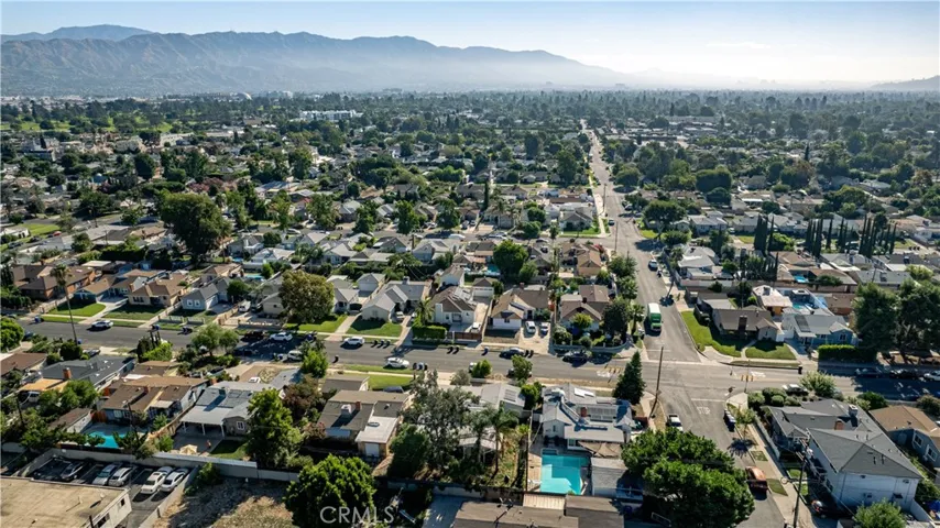 6212 Cleon Avenue, North Hollywood, California 91606