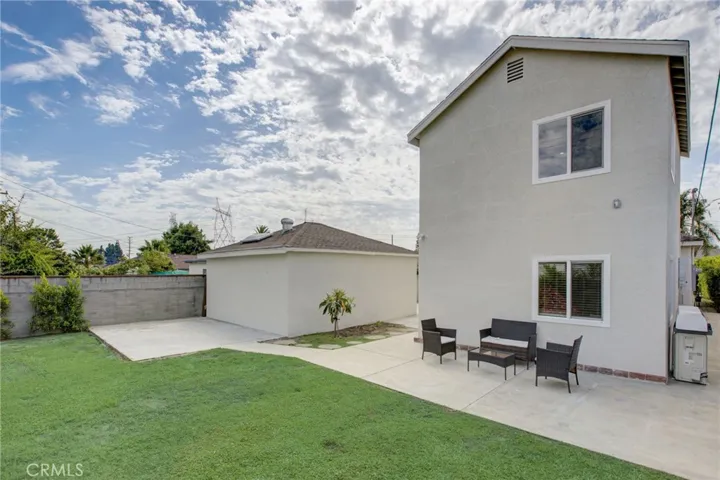 6212 Cleon Avenue, North Hollywood, California 91606