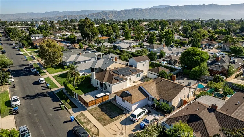 6212 Cleon Avenue, North Hollywood, California 91606