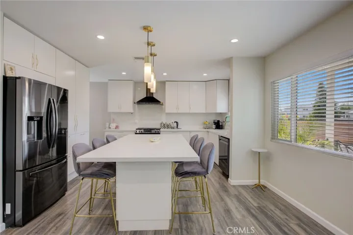 6212 Cleon Avenue, North Hollywood, California 91606