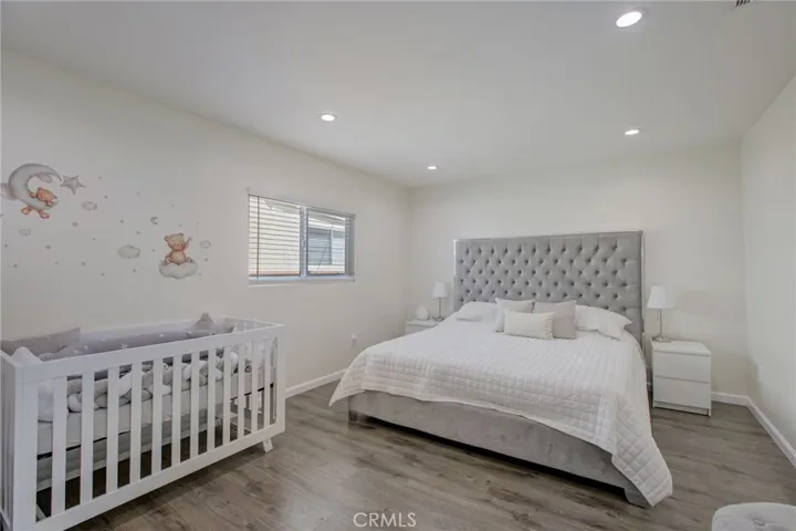 6212 Cleon Avenue, North Hollywood, California 91606