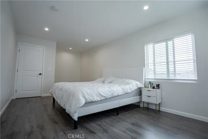 6212 Cleon Avenue, North Hollywood, California 91606
