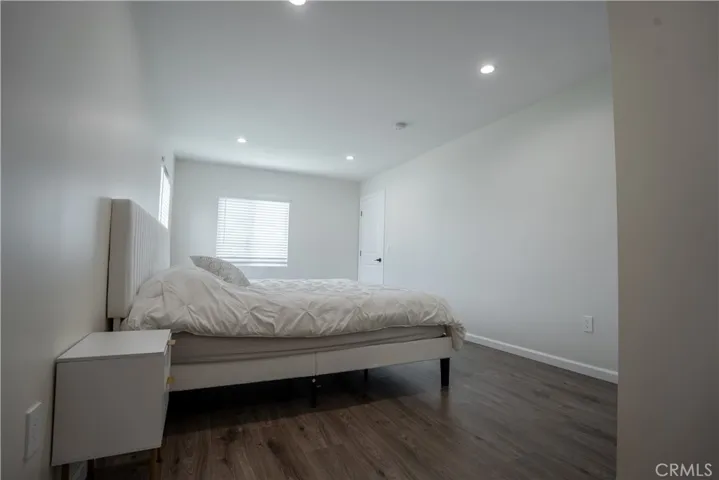 6212 Cleon Avenue, North Hollywood, California 91606
