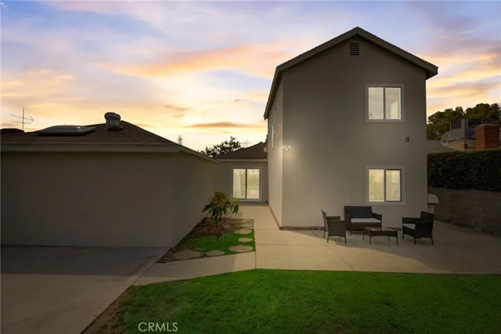 6212 Cleon Avenue, North Hollywood, California 91606