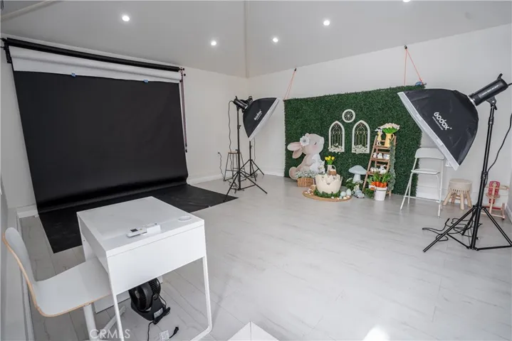 6212 Cleon Avenue, North Hollywood, California 91606