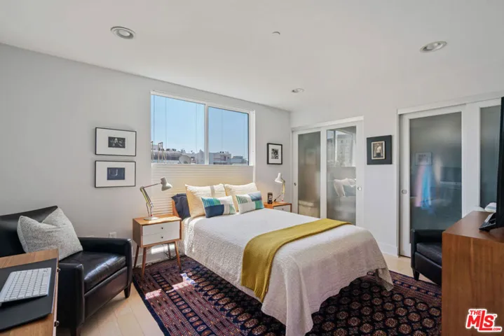 600 S Ridgeley Drive Ph9, Los Angeles, California 90036
