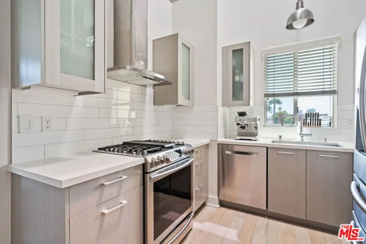 600 S Ridgeley Drive Ph9, Los Angeles, California 90036