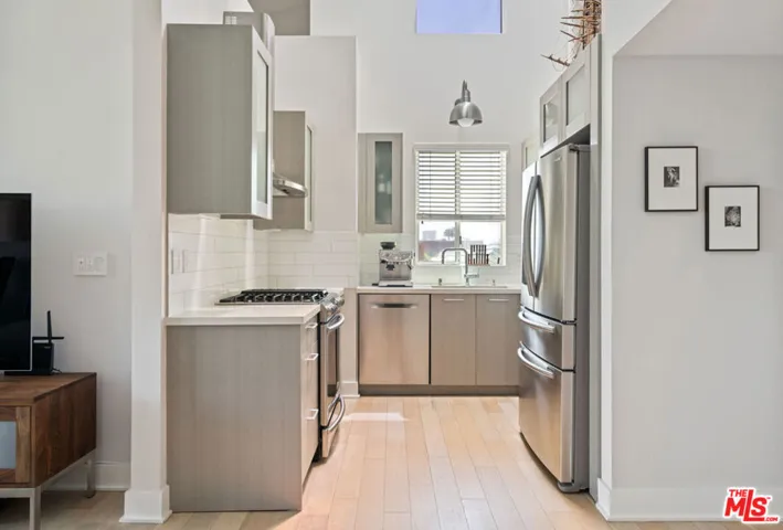 600 S Ridgeley Drive Ph9, Los Angeles, California 90036