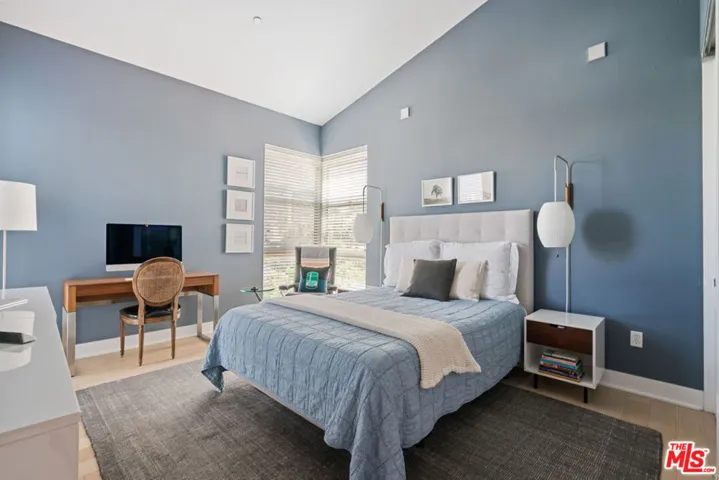 600 S Ridgeley Drive Ph9, Los Angeles, California 90036