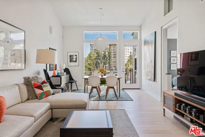 600 S Ridgeley Drive Ph9, Los Angeles, California 90036