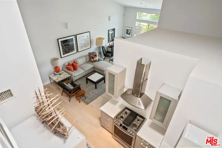 600 S Ridgeley Drive Ph9, Los Angeles, California 90036
