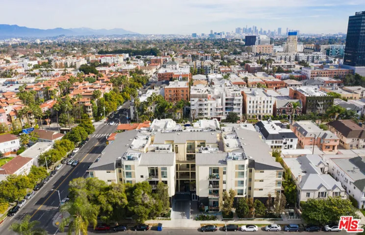 600 S Ridgeley Drive Ph9, Los Angeles, California 90036