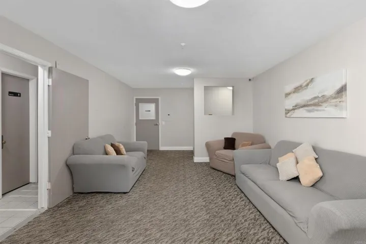 4627 Ocean Boulevard 202, San Diego, California 92109