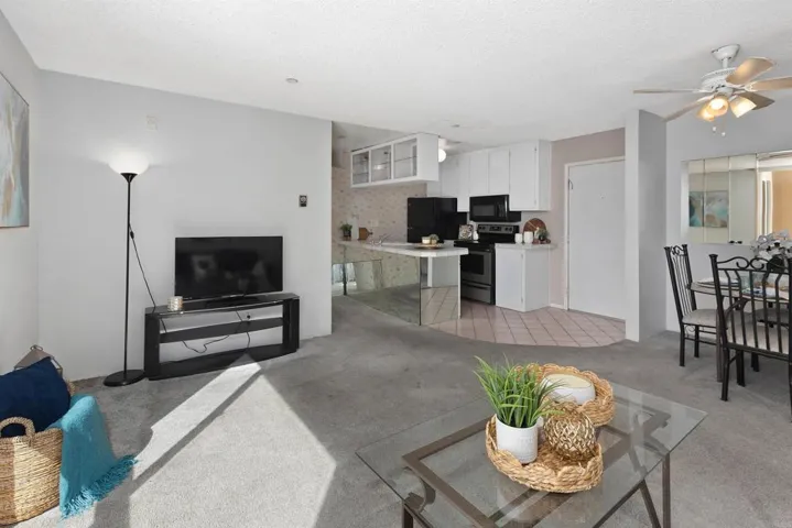 4627 Ocean Boulevard 202, San Diego, California 92109