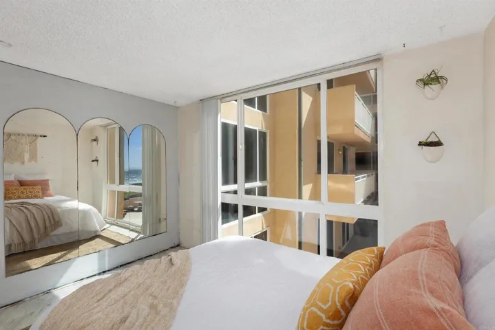 4627 Ocean Boulevard 202, San Diego, California 92109