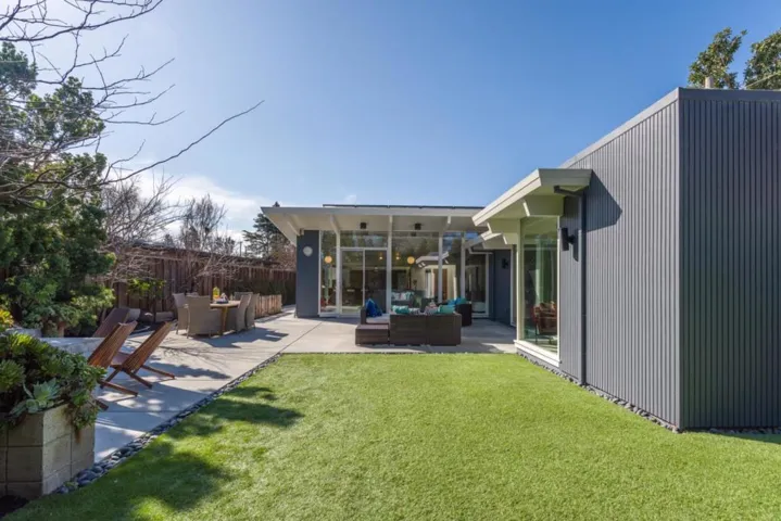 3805 Carlson Circle, Palo Alto, California 94306