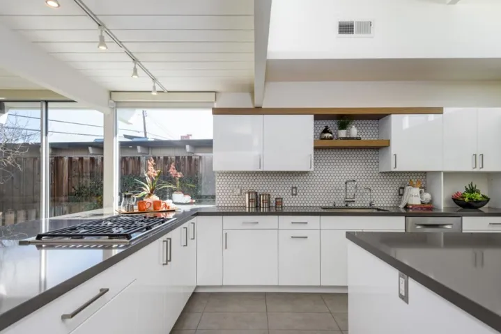 3805 Carlson Circle, Palo Alto, California 94306