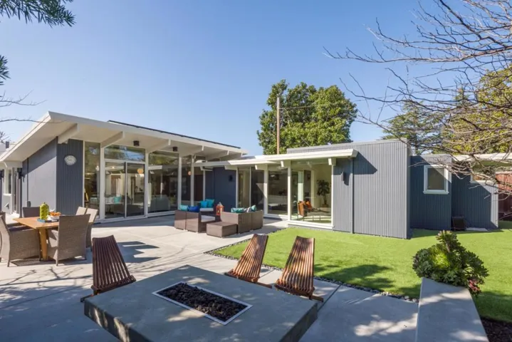 3805 Carlson Circle, Palo Alto, California 94306