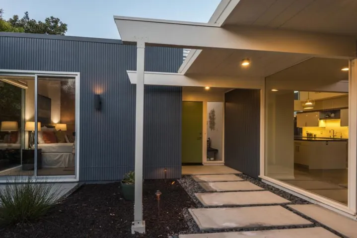 3805 Carlson Circle, Palo Alto, California 94306
