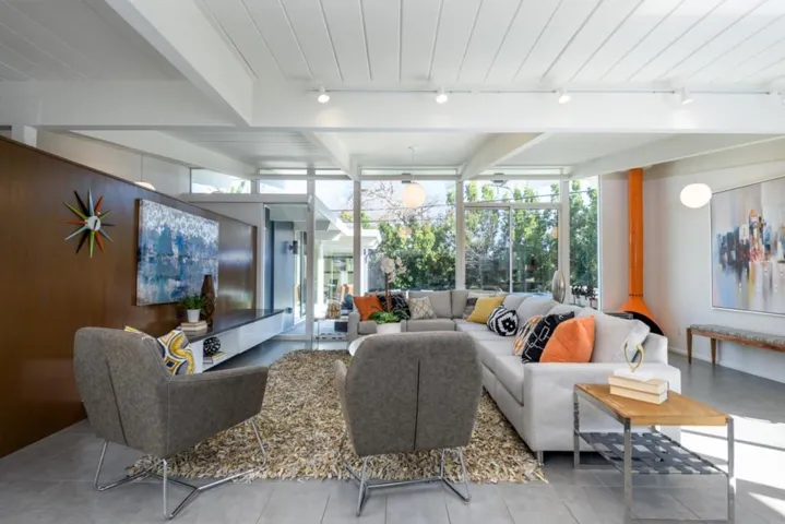 3805 Carlson Circle, Palo Alto, California 94306