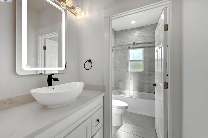 Bedroom 3 Bathroom